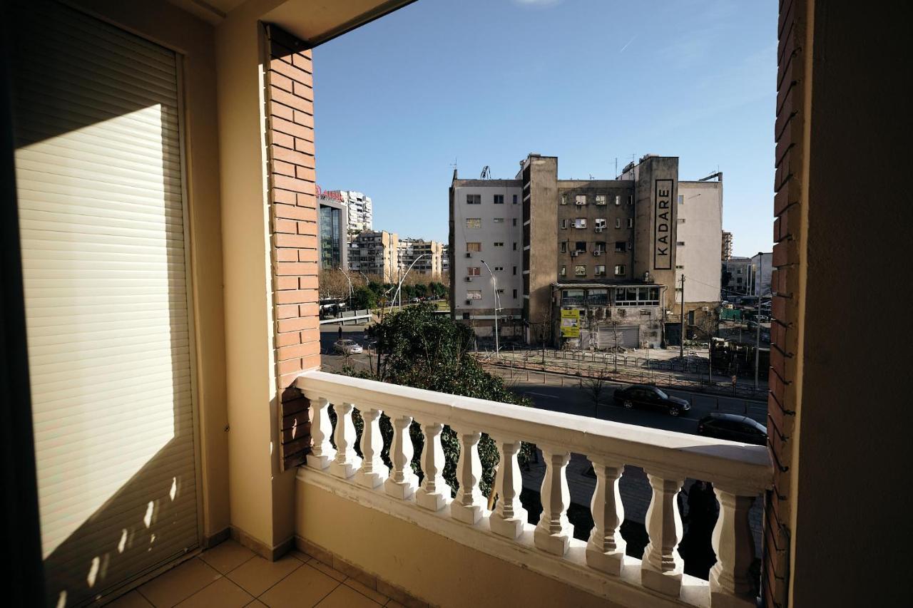 In Center Hotel Tirana Exterior photo